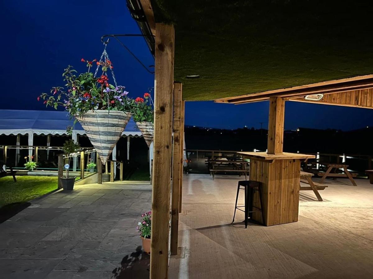 The Hinds Head Hotel チョーリー エクステリア 写真