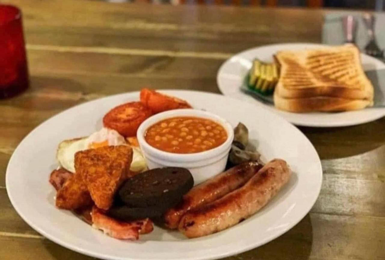 The Hinds Head Hotel チョーリー エクステリア 写真